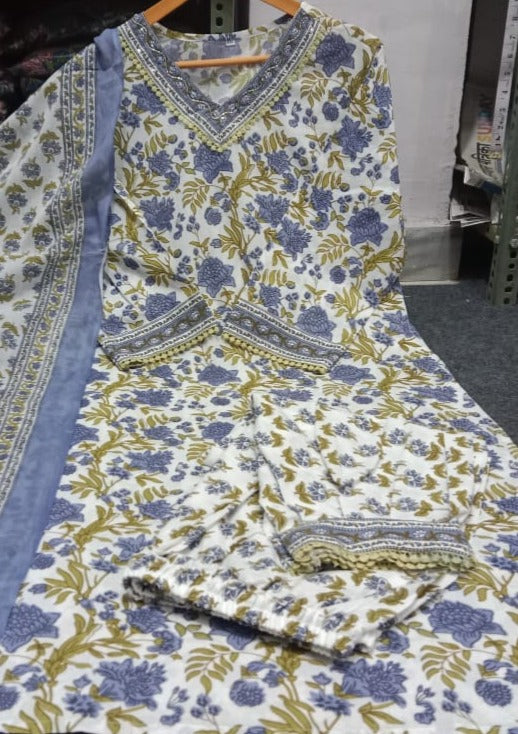 Floral Pocket Kurti Set