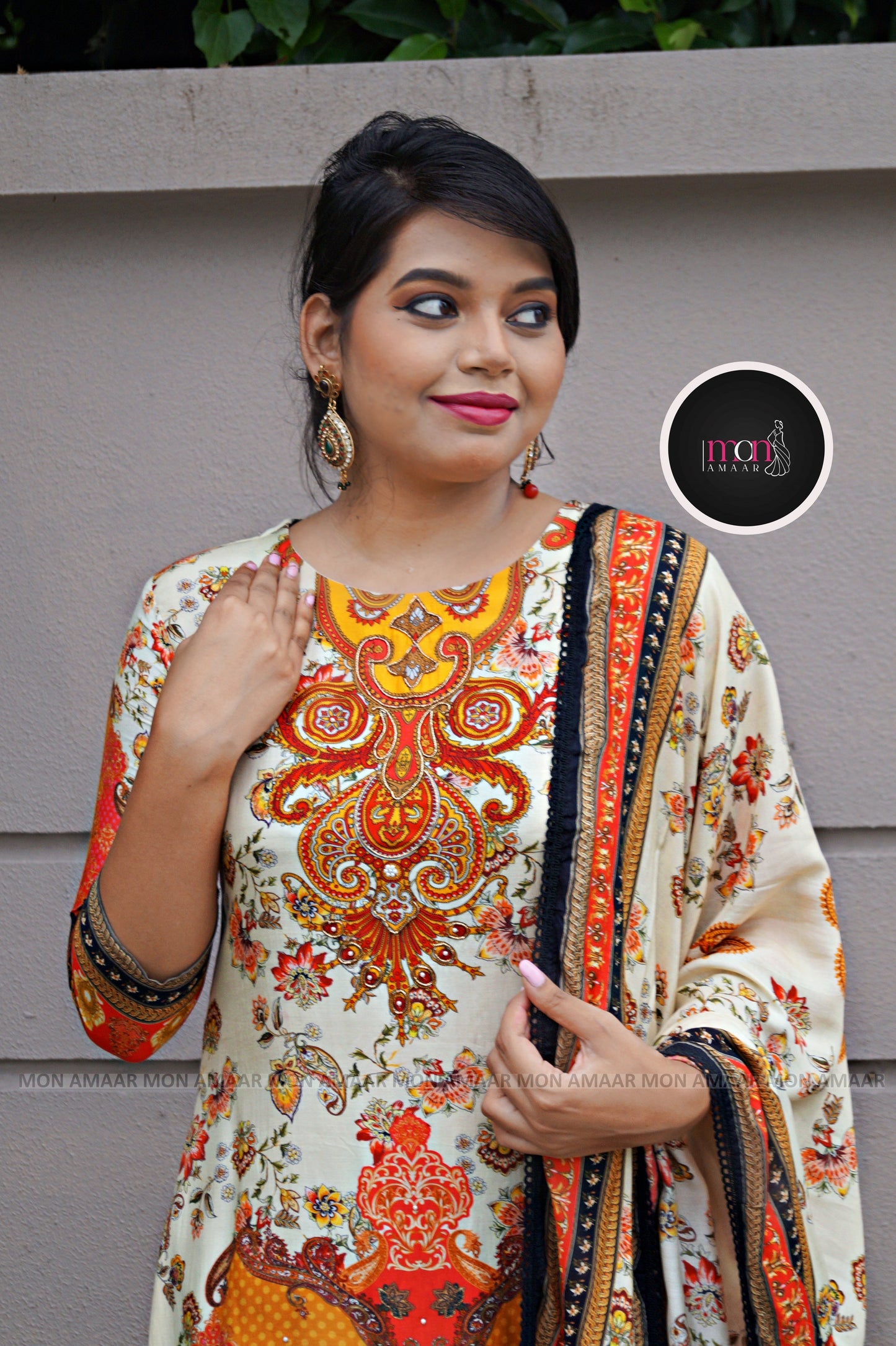 Nayab - Pakistani Style Muslin Crepe Silk Kurti set