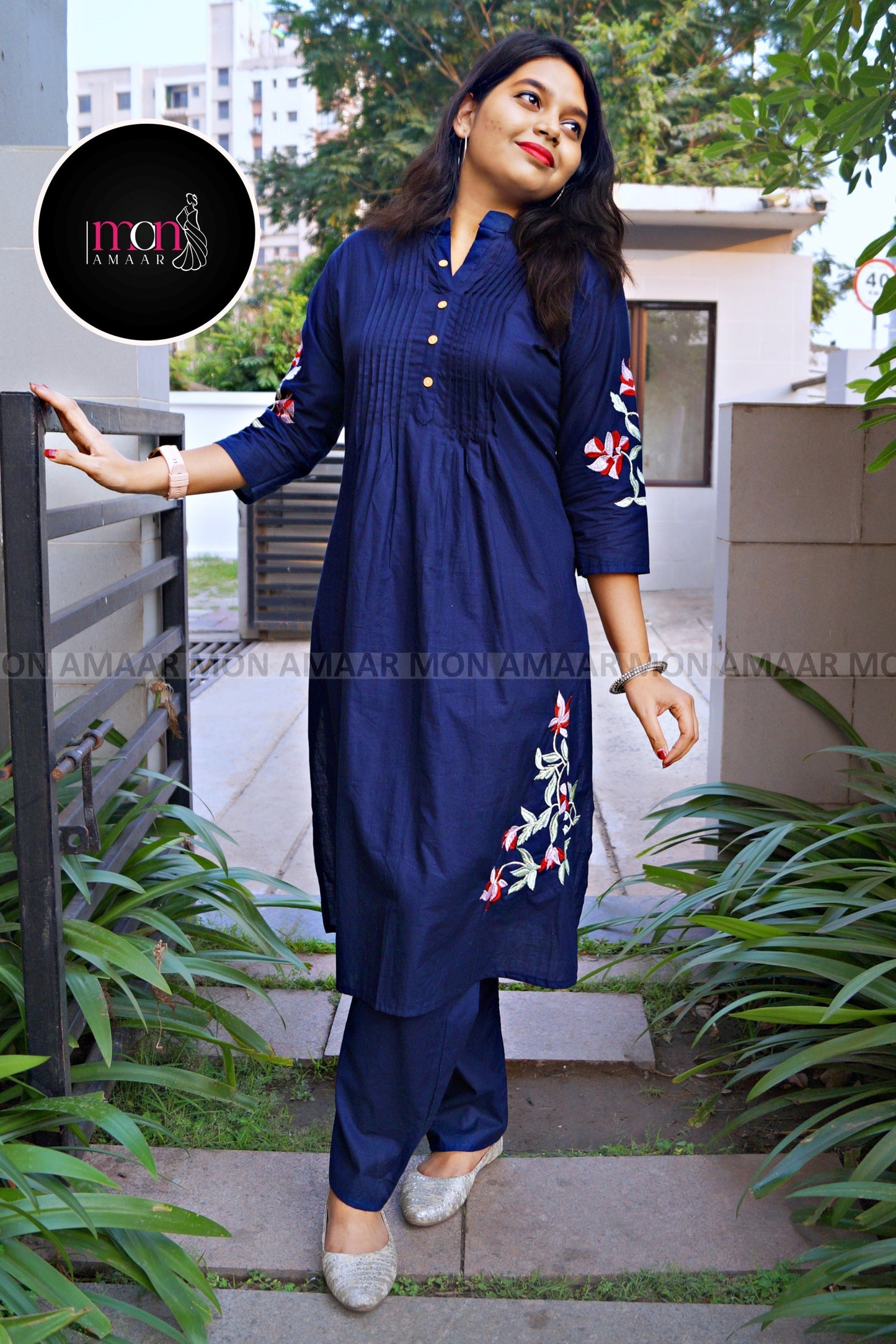 Diva In You- Embroidered kurti set