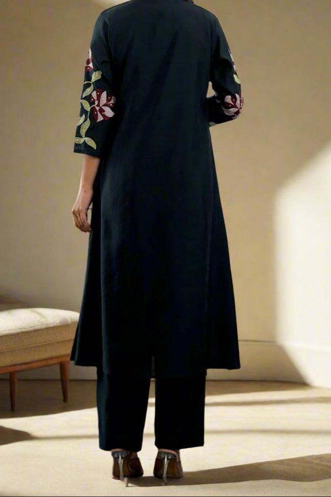 Dazzling Diva- Embroidered kurti set