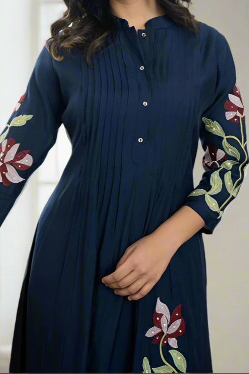Dazzling Diva- Embroidered kurti set