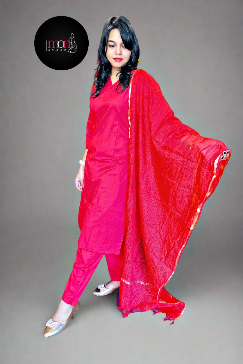 Rosy Vibes- Kurti Set