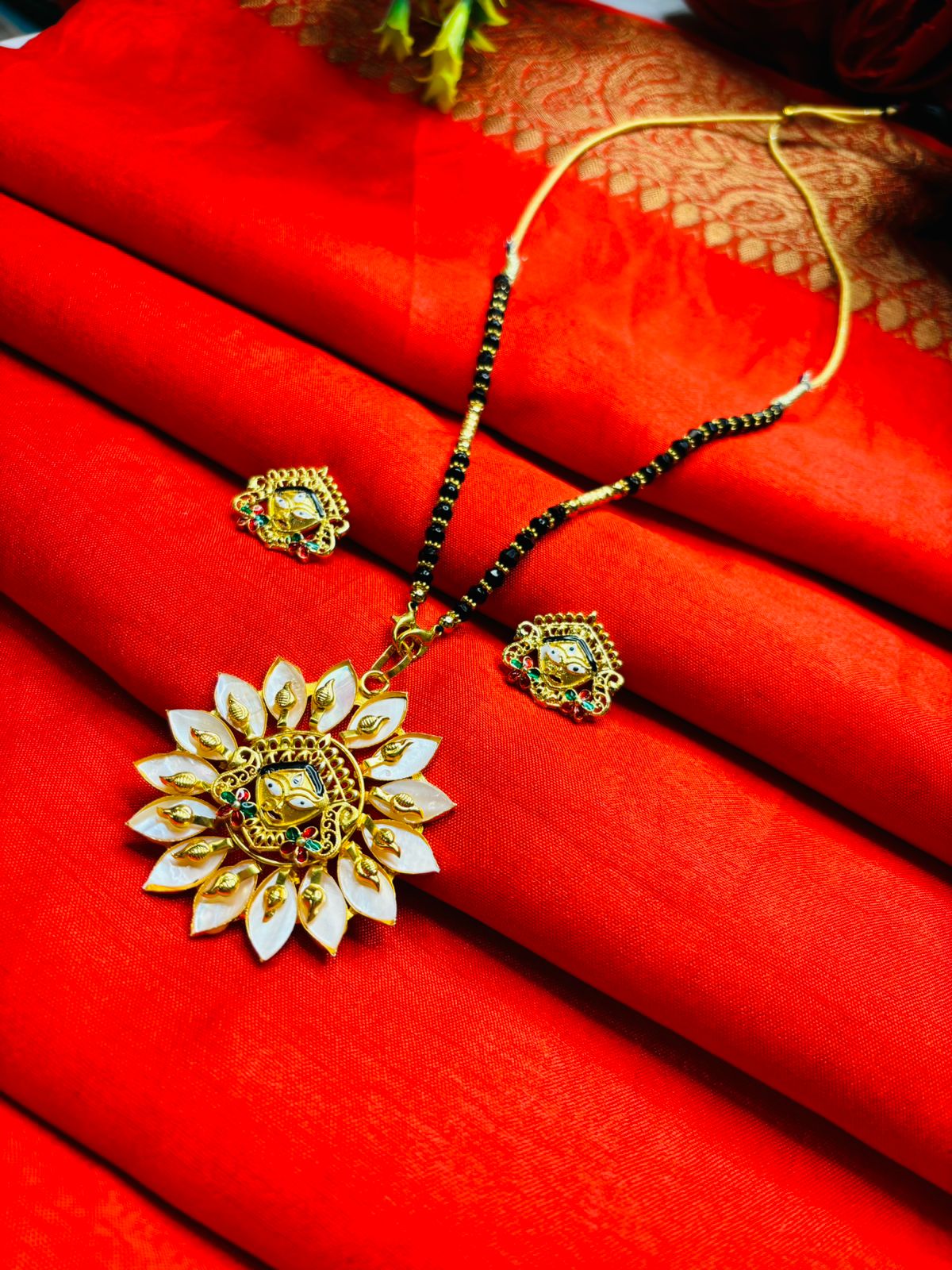 New Stylish Puja Special Jewellery(Sea Shell Design)