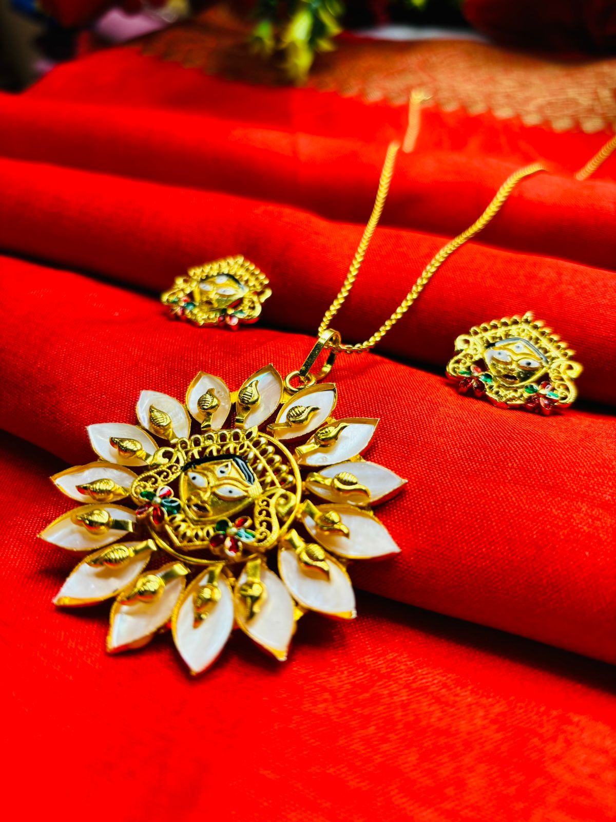 New Stylish Puja Special Jewellery(Sea Shell Design)