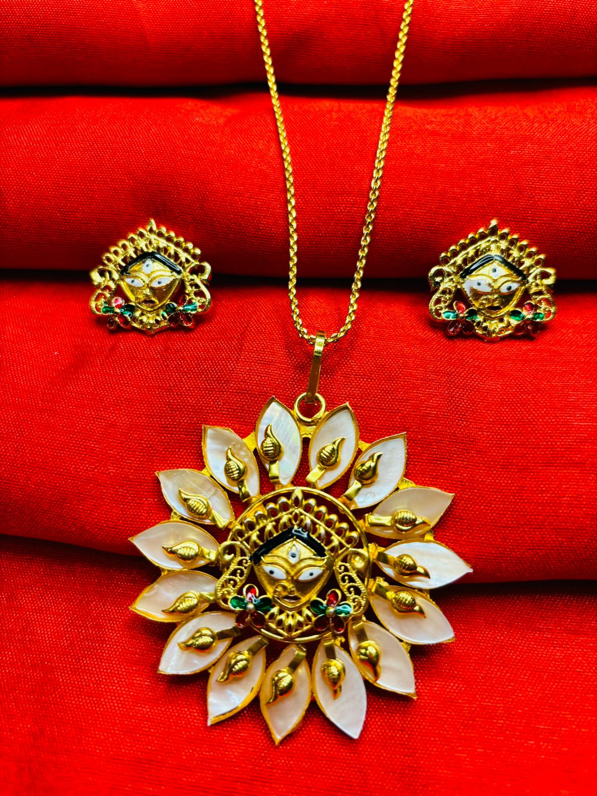 New Stylish Puja Special Jewellery(Sea Shell Design)