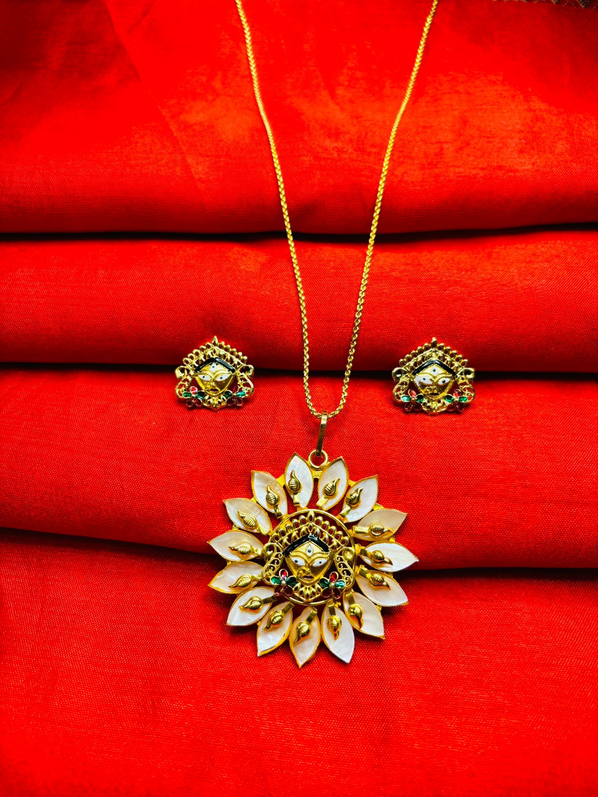 New Stylish Puja Special Jewellery(Sea Shell Design)
