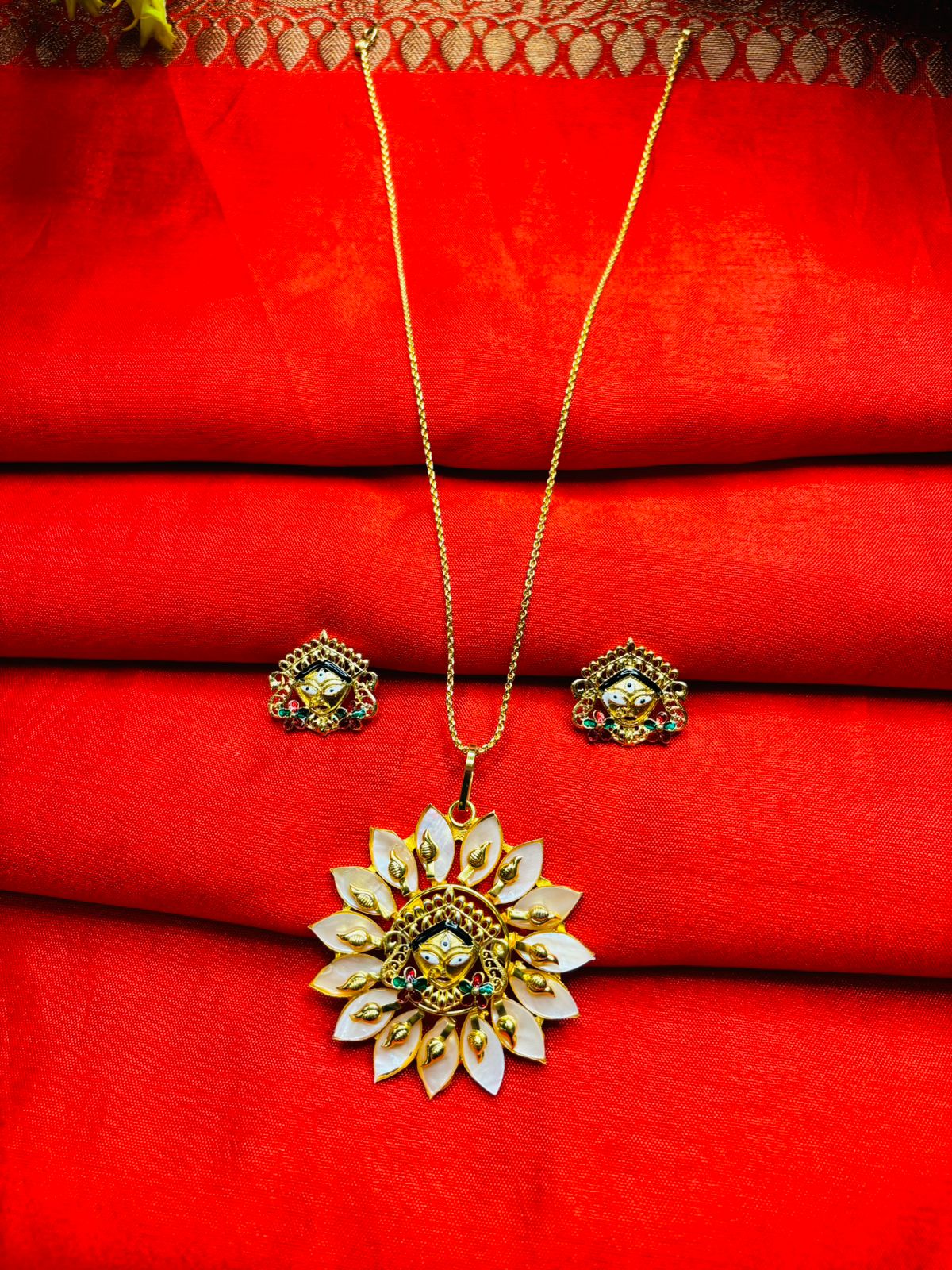 New Stylish Puja Special Jewellery(Sea Shell Design)