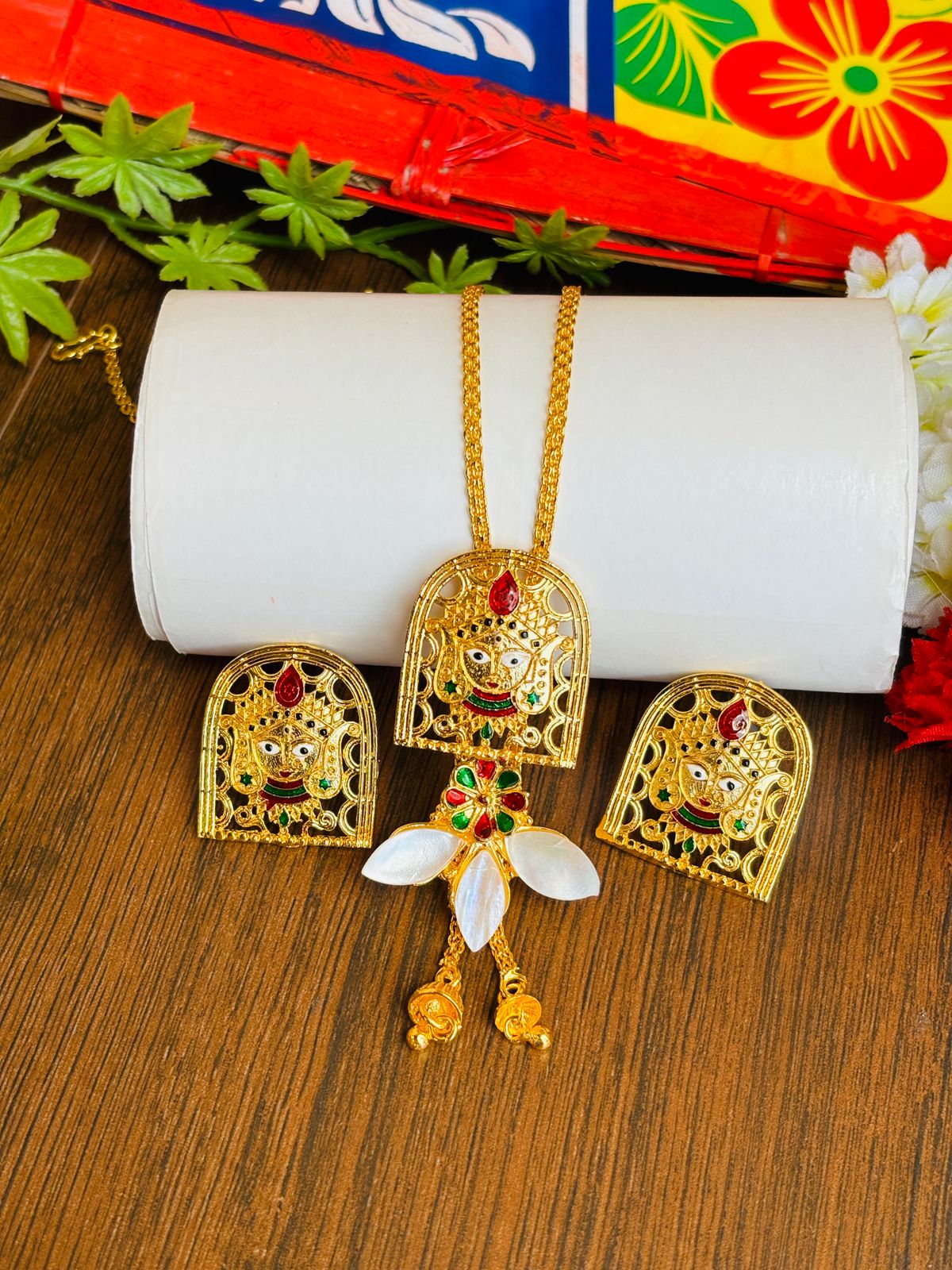 Bhavaani -Sea Shell Gold Plated Necklace Set