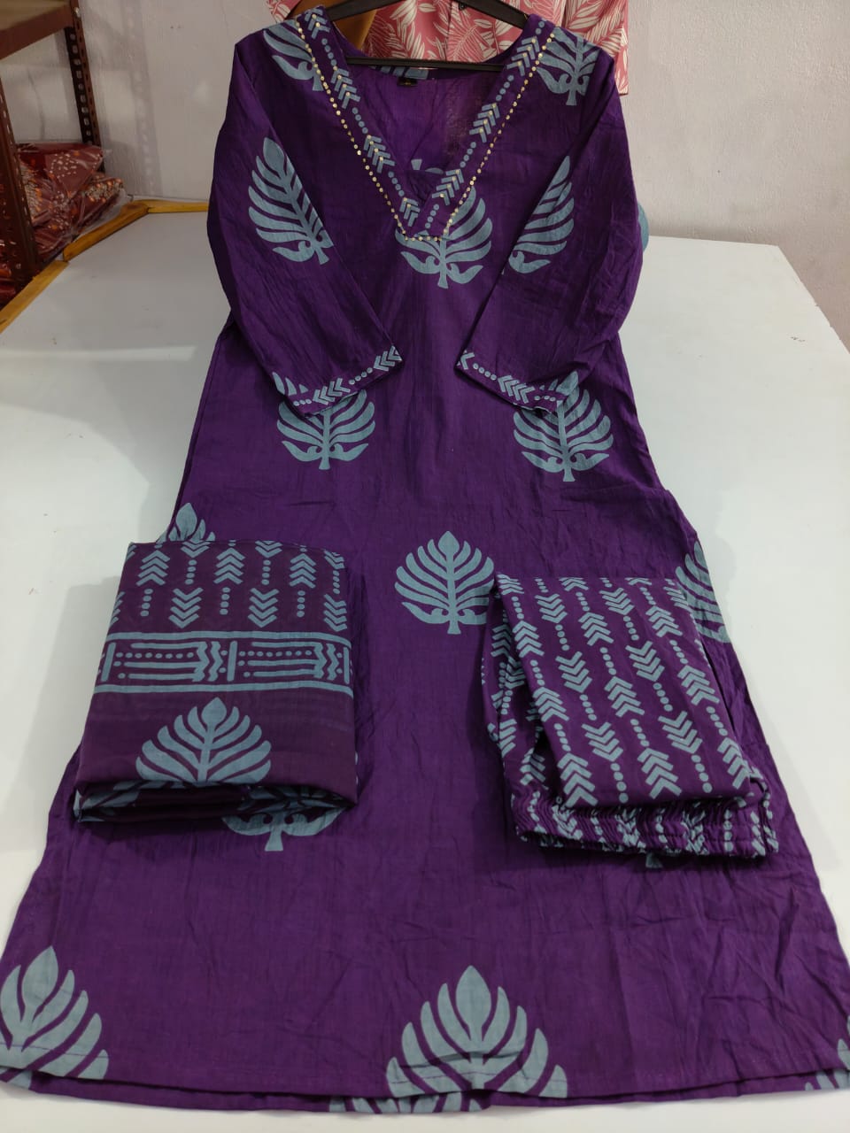 Pop Of Star Cotton Kurti Set