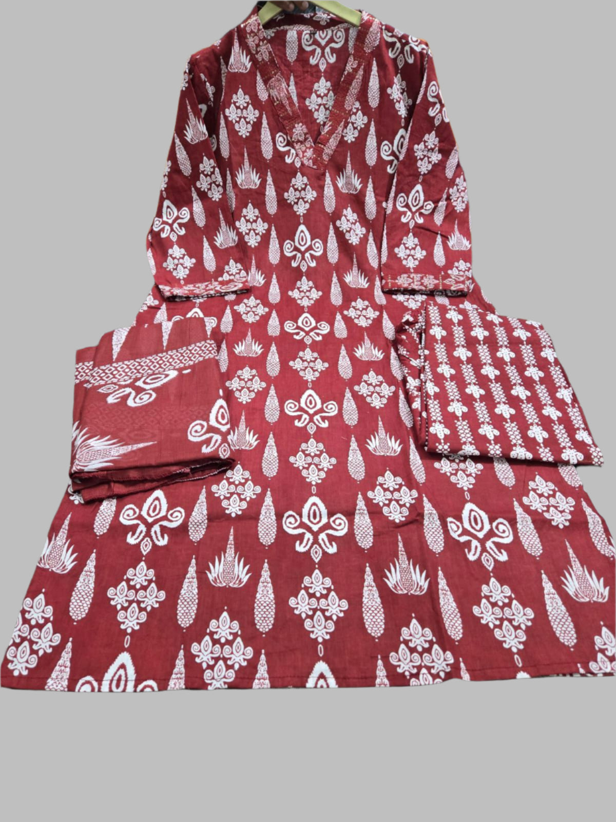 language Of Clouds Cotton Kurti Set