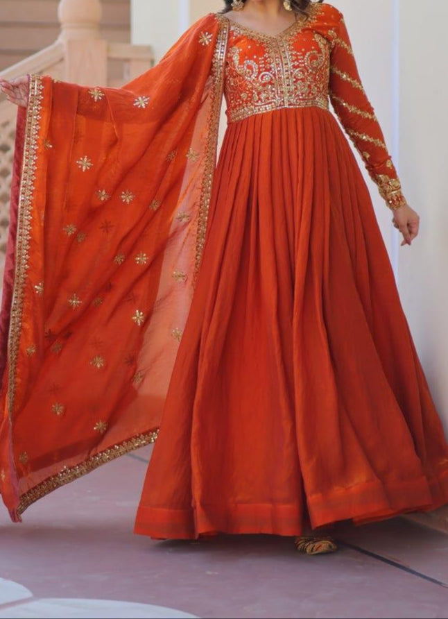 Dewdrop Bliss Fancy Silk Gown Set