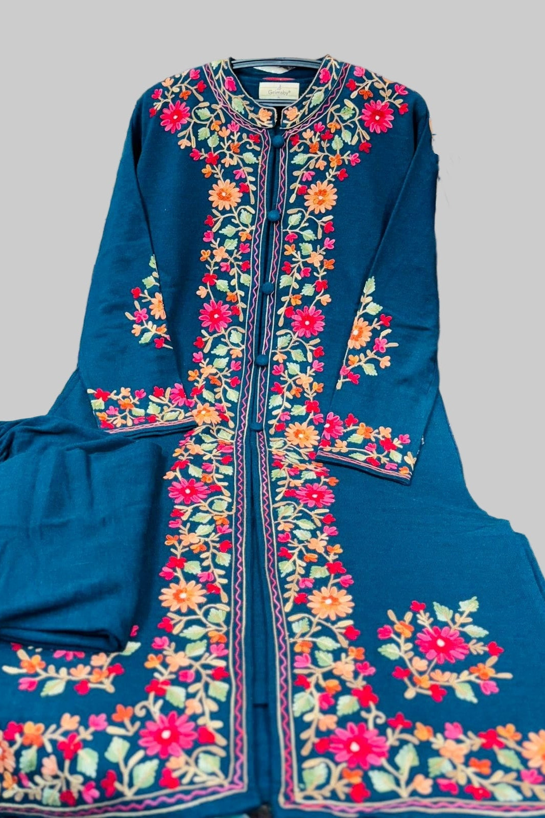 The Warm Edit Kashmiri Design Shrug Set