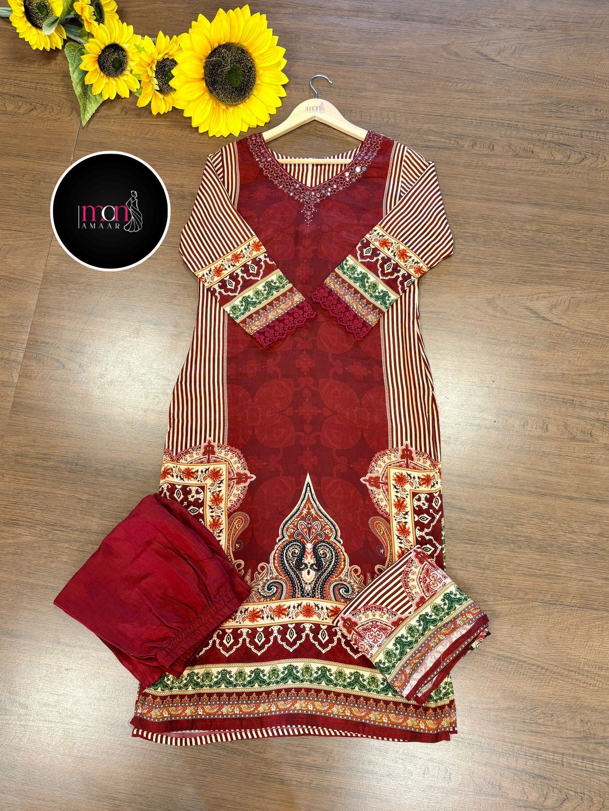Mirrored Grace-Pakistani Style Kurti Set