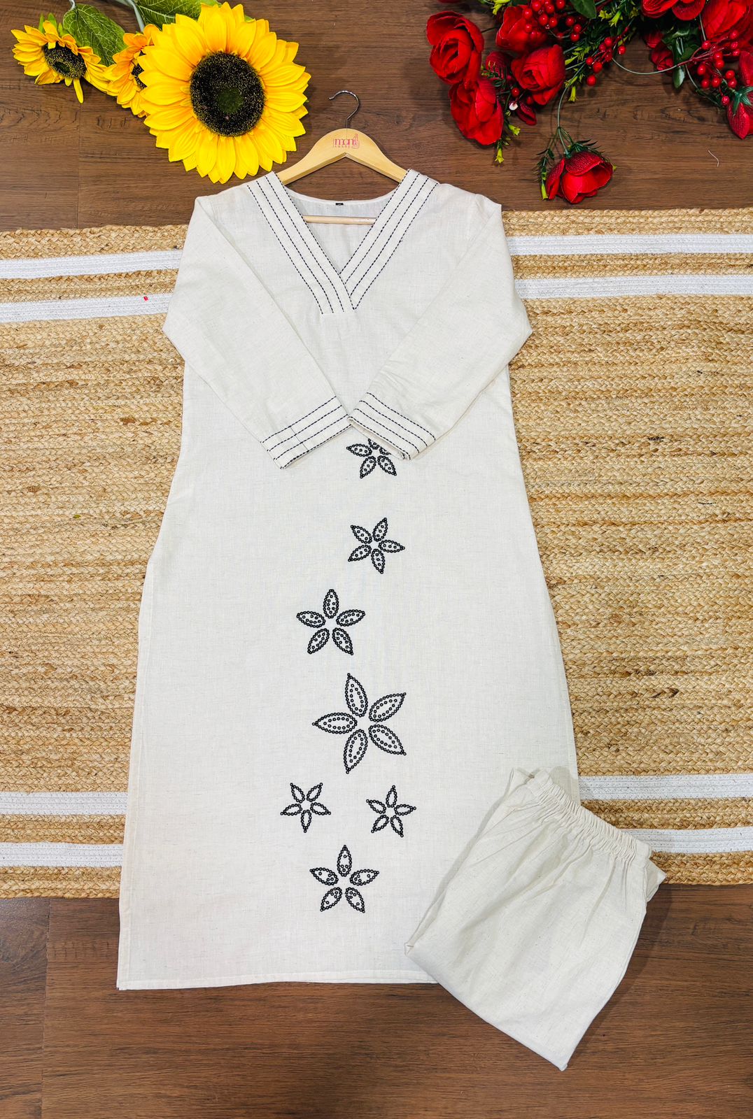 Fond Of white - Cotton Kurti Set