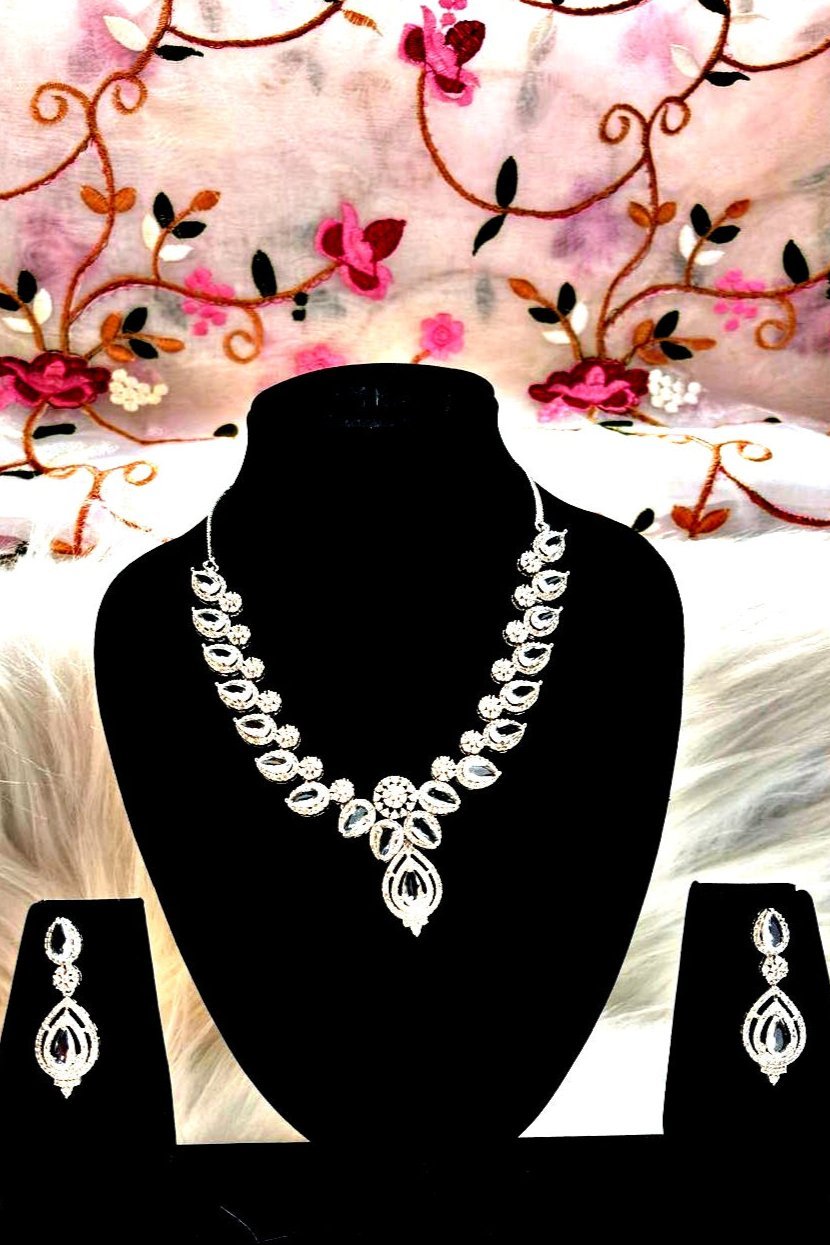 Thanx Giving - A Necklace Set