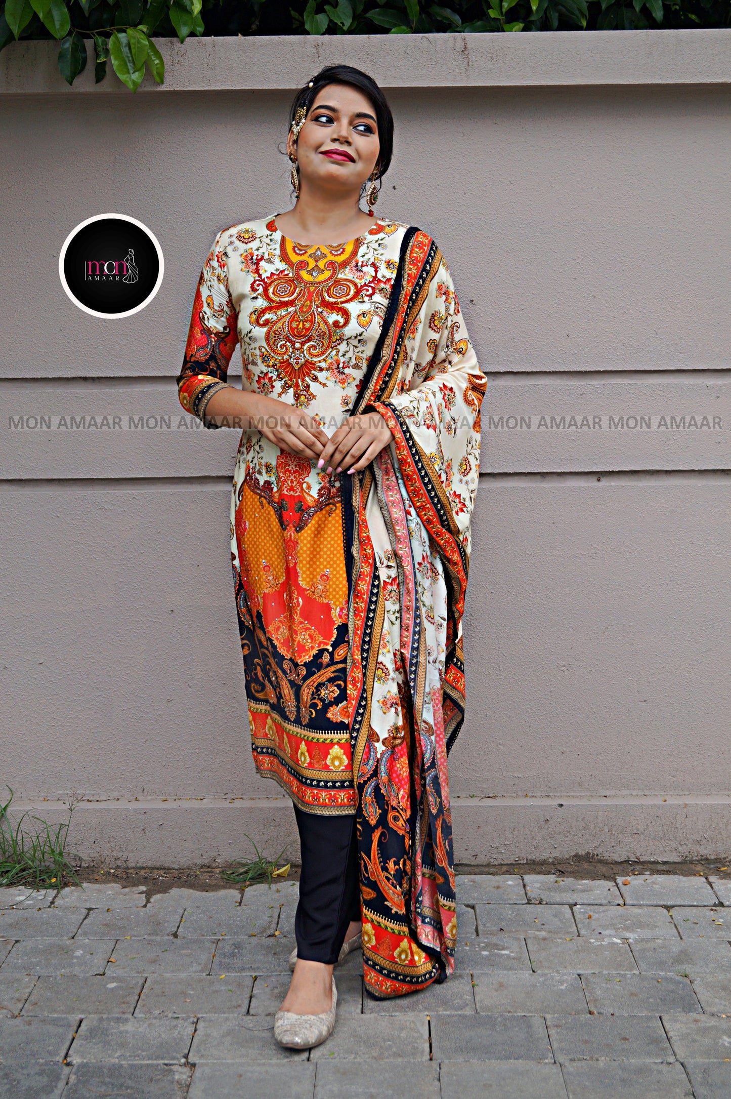 Nayab - Pakistani Style Muslin Crepe Silk Kurti set