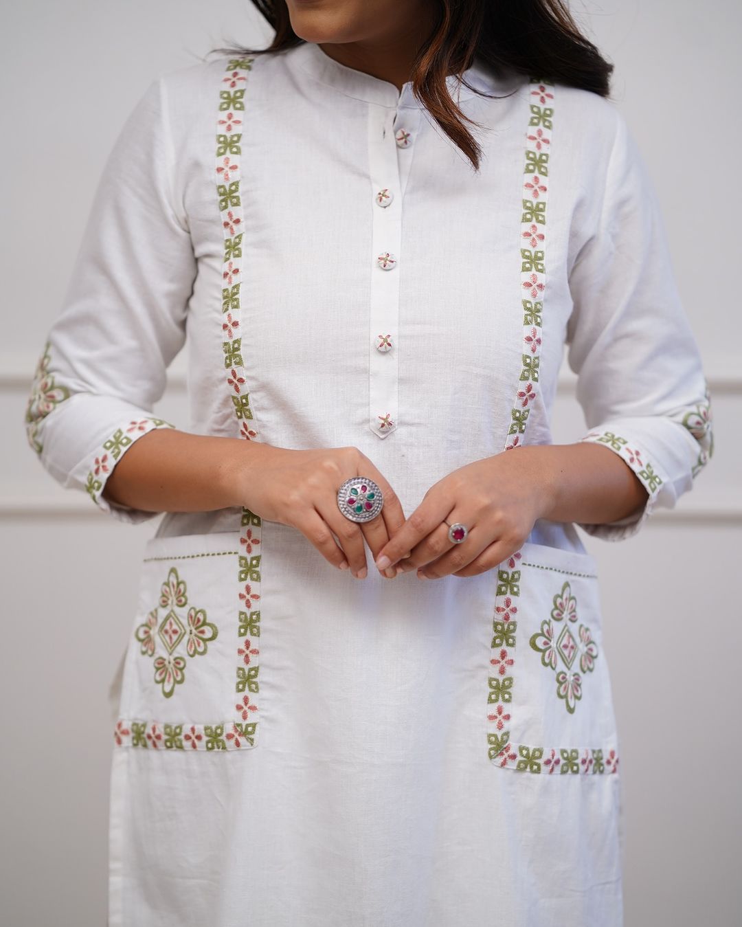 Own The Screen Cotton Kurti Set