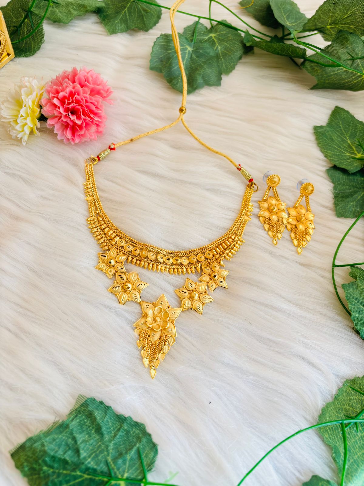 Golden Flower-Plated Necklace set