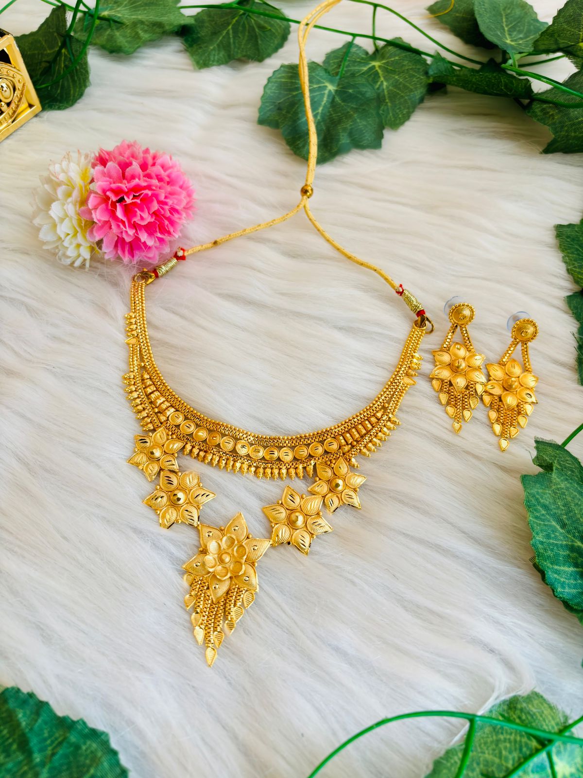 Golden Flower-Plated Necklace set