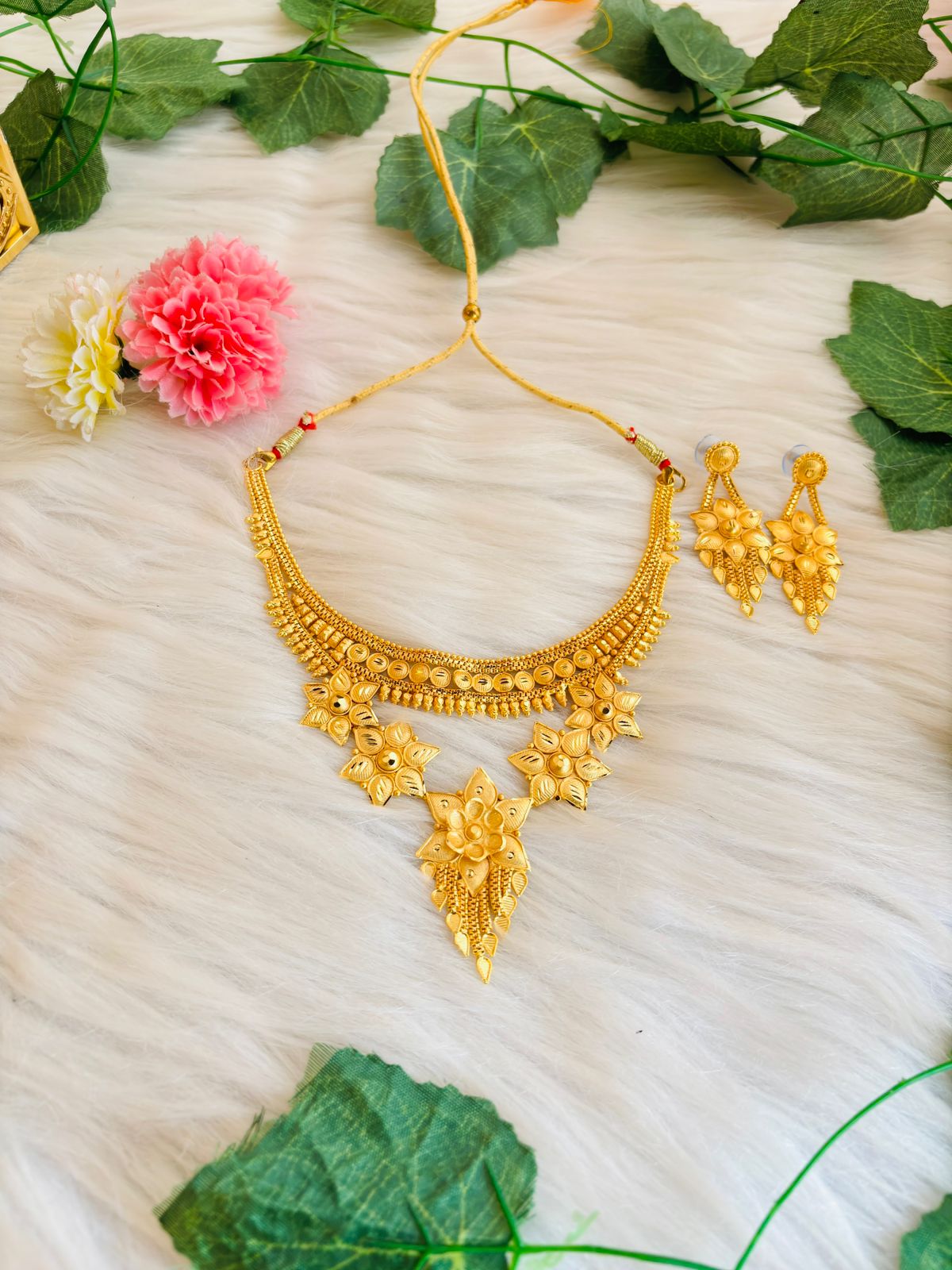 Golden Flower-Plated Necklace set