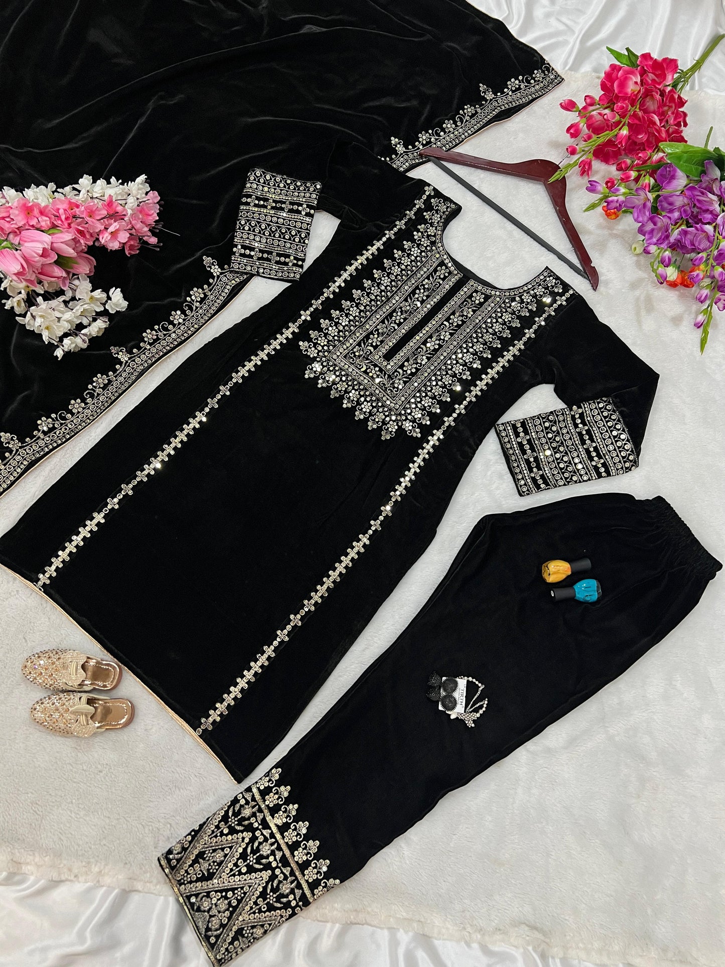 Pretty Stars Velvet Kurti Set