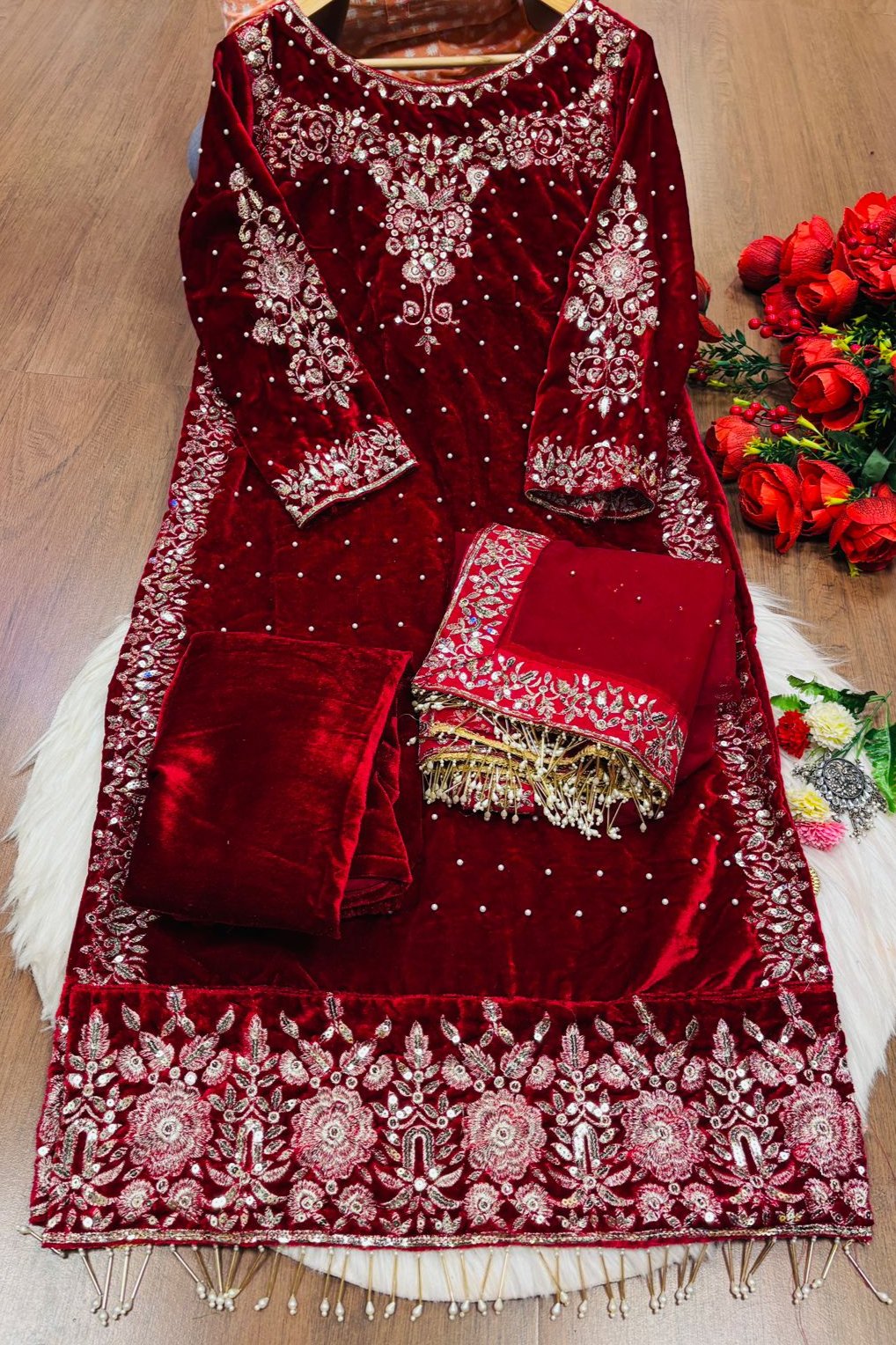 Sangini -Velvet Kurti Set