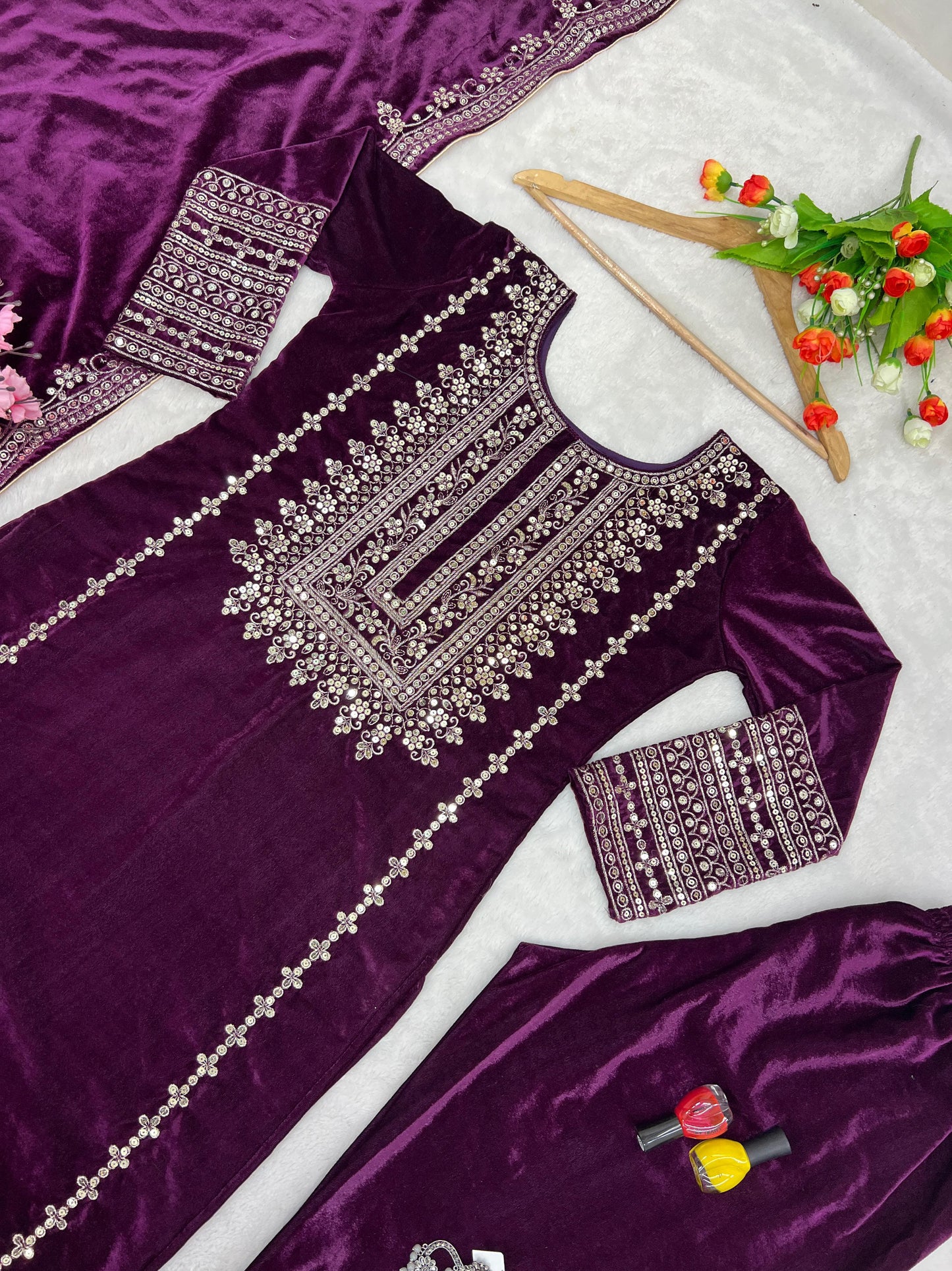 Pretty Stars Velvet Kurti Set