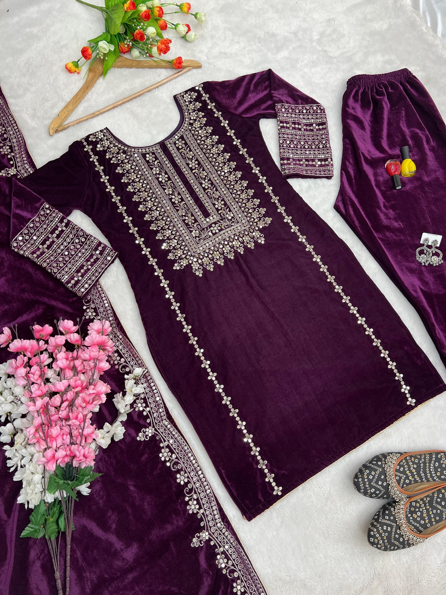 Pretty Stars Velvet Kurti Set