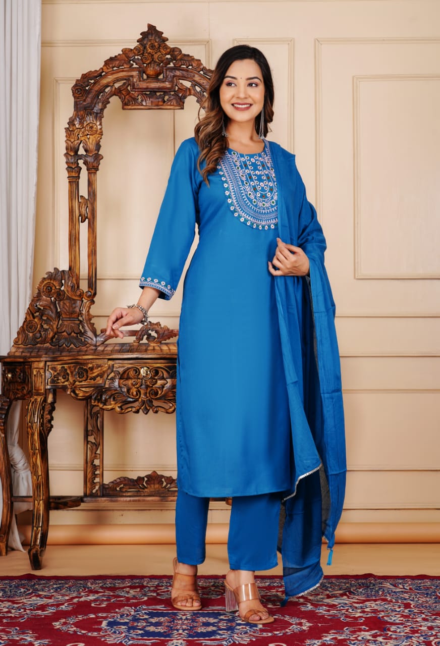 Graceful Women Rayon Kurti Set