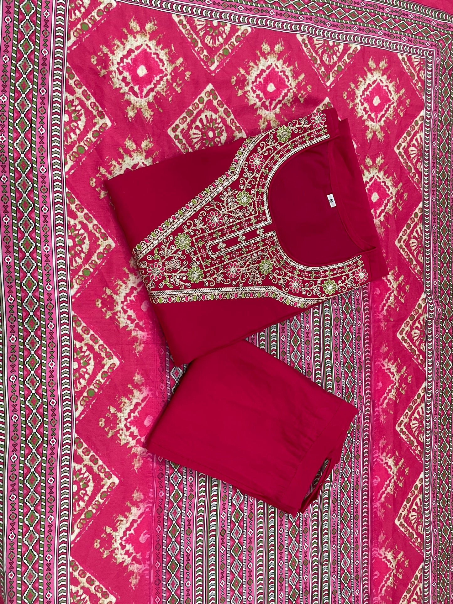 The only Traveler Silk Kurti Set