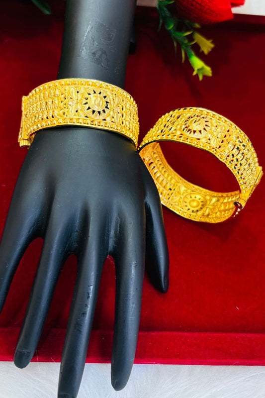 Raktakarabi Fancy Gold Plated Chur