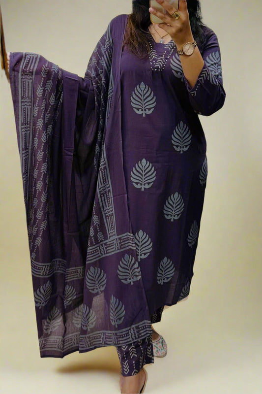 Pop Of Star Cotton Kurti Set