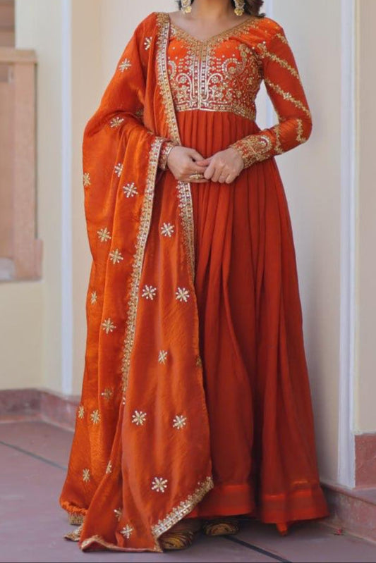 Dewdrop Bliss Fancy Silk Gown Set