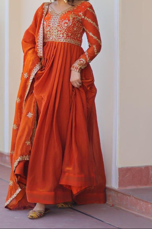 Dewdrop Bliss Fancy Silk Gown Set