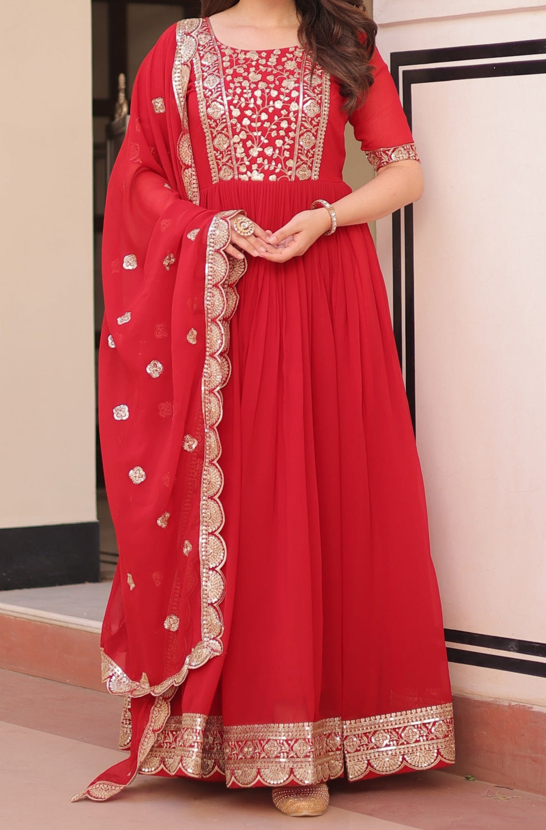 Illume Essence Fancy Silk Gown Set