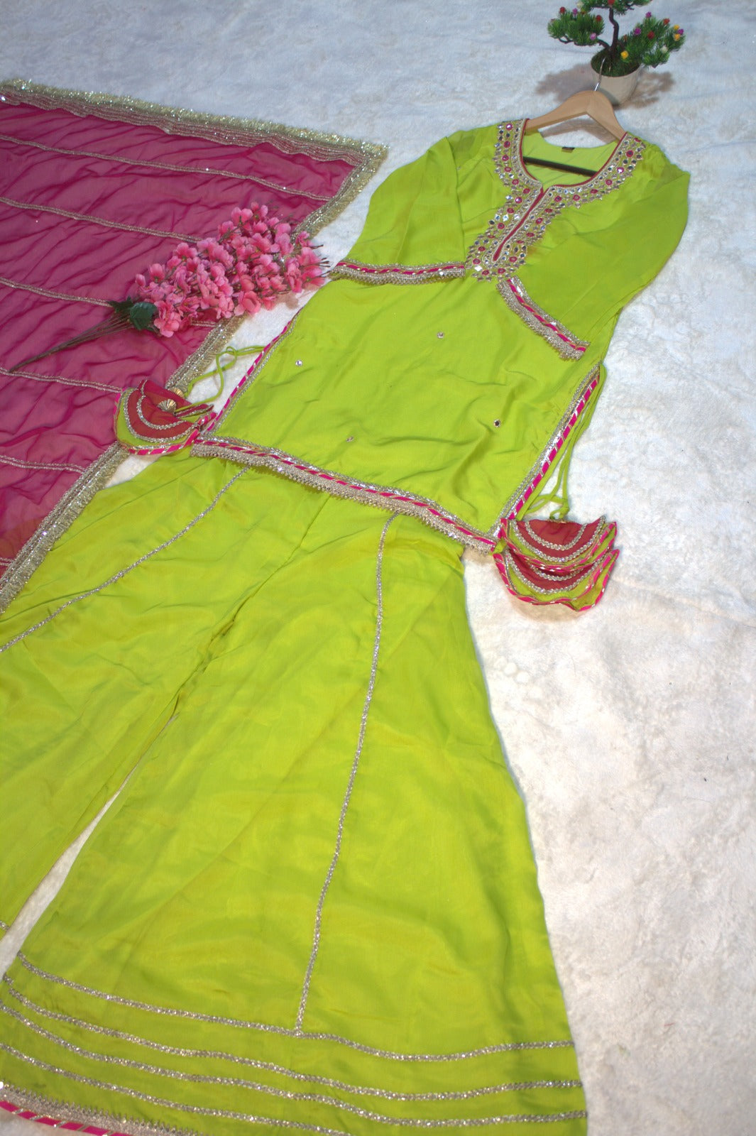 Leaflight Organza Kurti Set