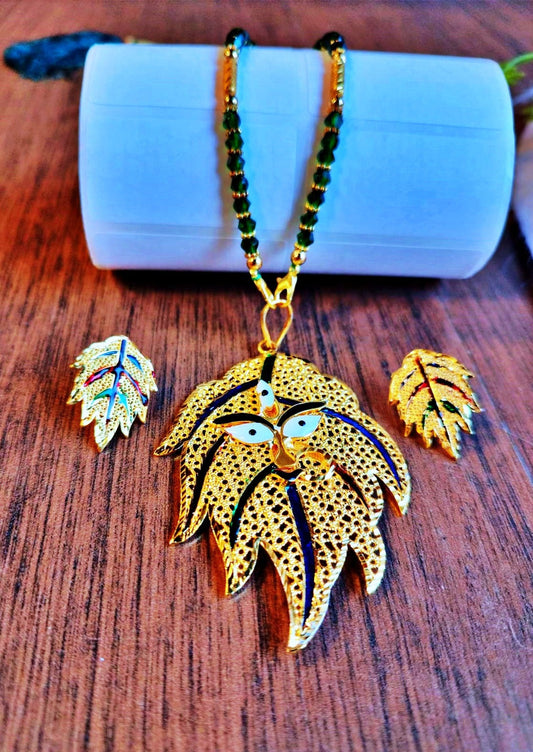 Maple Leaf Design Gold Plated Necklace Set