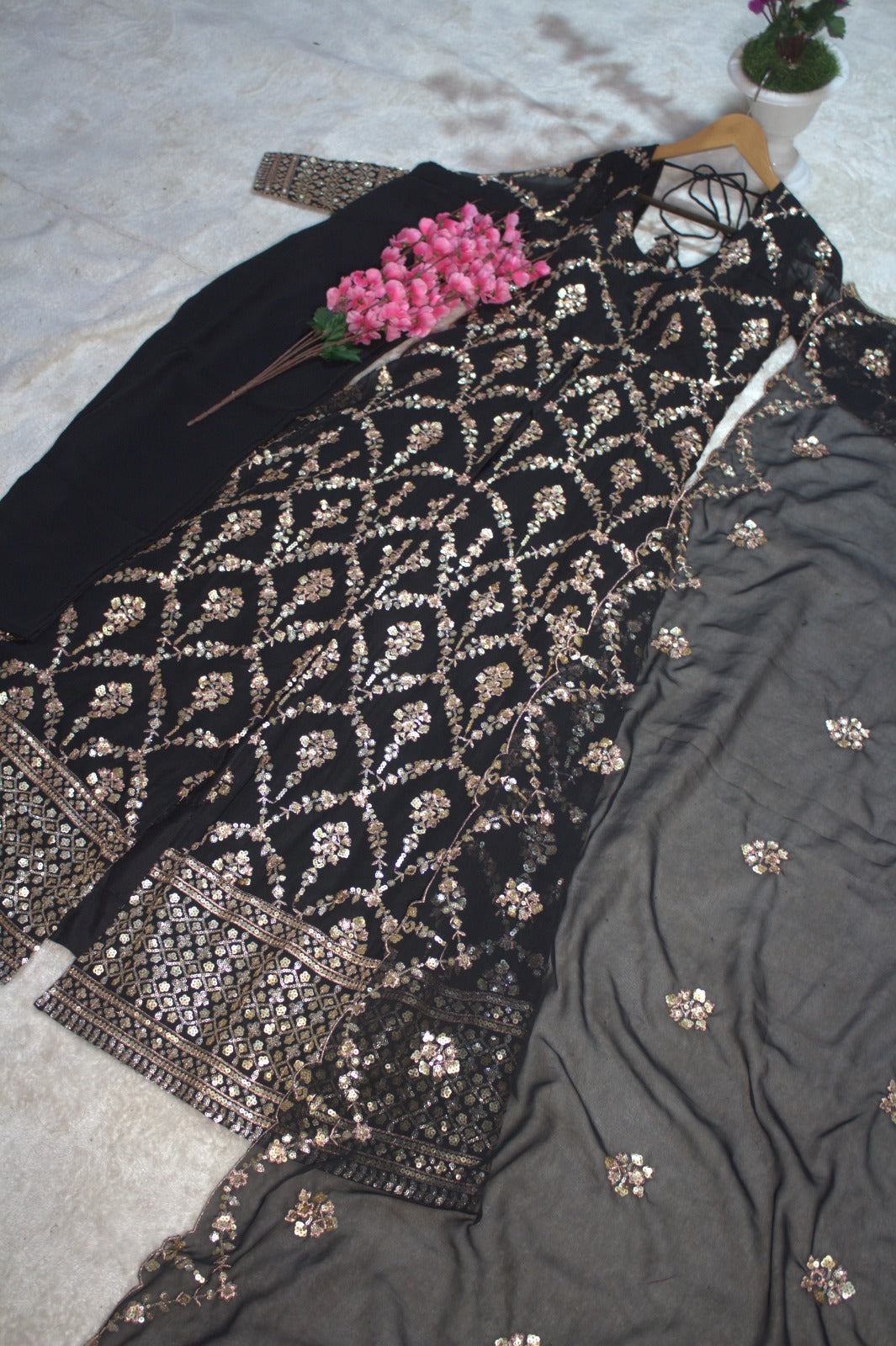 Shyahi Rang Georgette Kurti