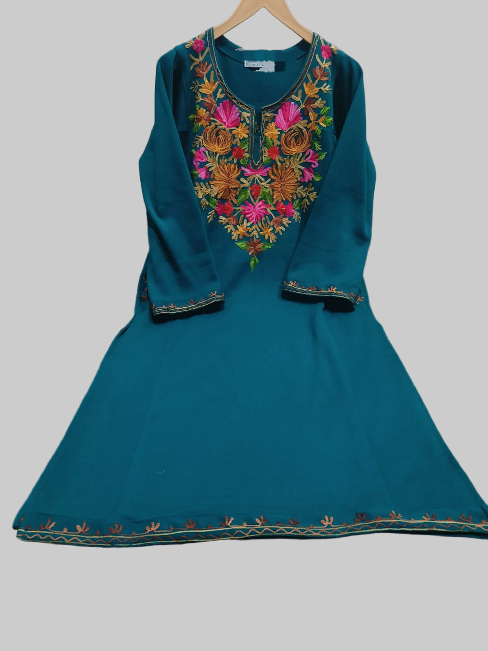 Frostine Woolen Pheran