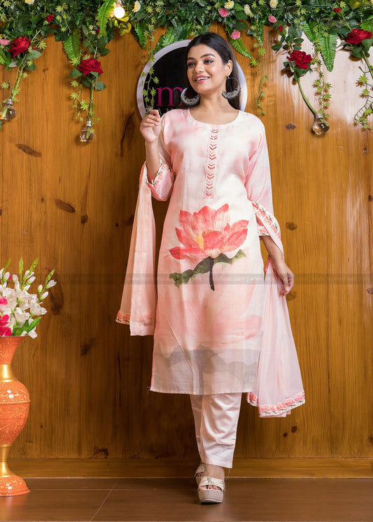 Visual Flow Of Endearing Pink Floral Kurti set