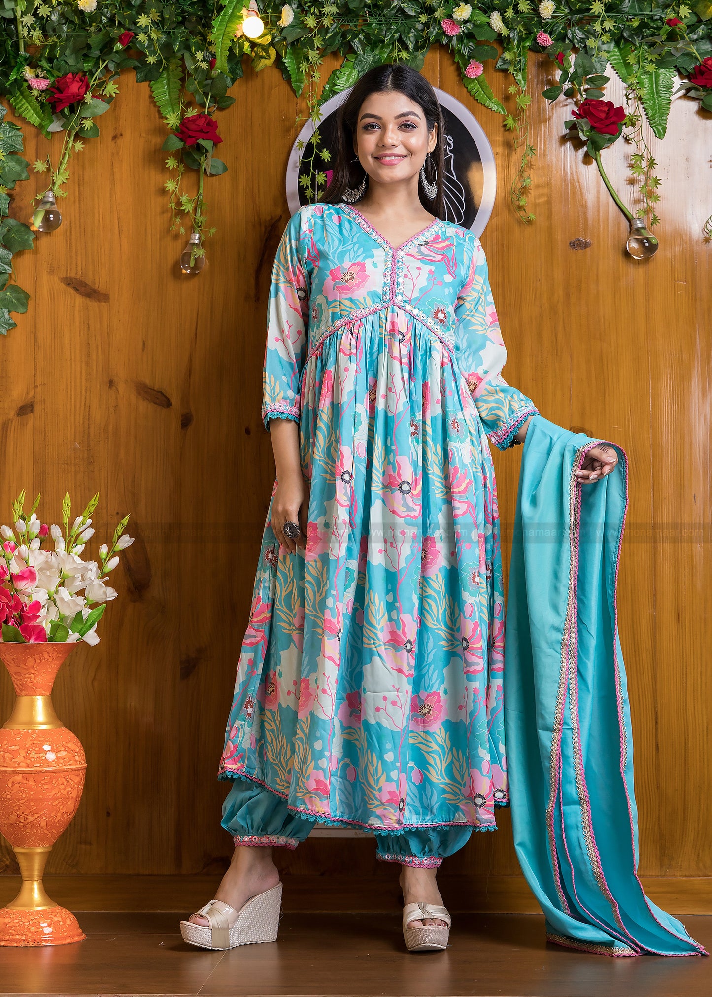 Up To The Minute Alia Cut Kurti Set(Slight Blue)