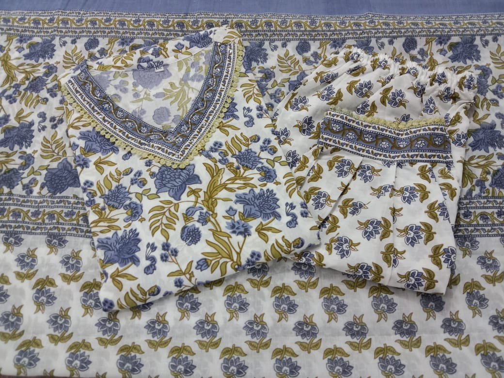 Floral Pocket Kurti Set