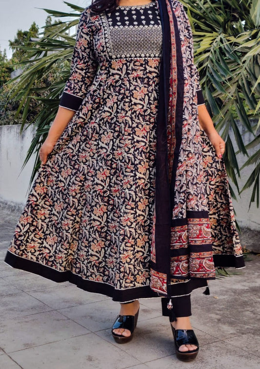 Cotton Anarkali Kurti with Pant and Malmal Dupatta