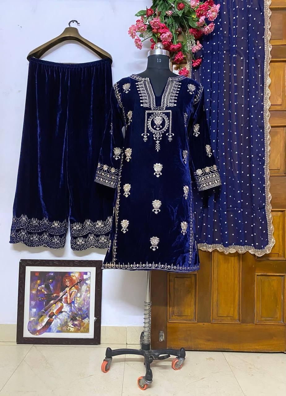 A Winter Wonderland - Royal Blue Velvet Kurta Set