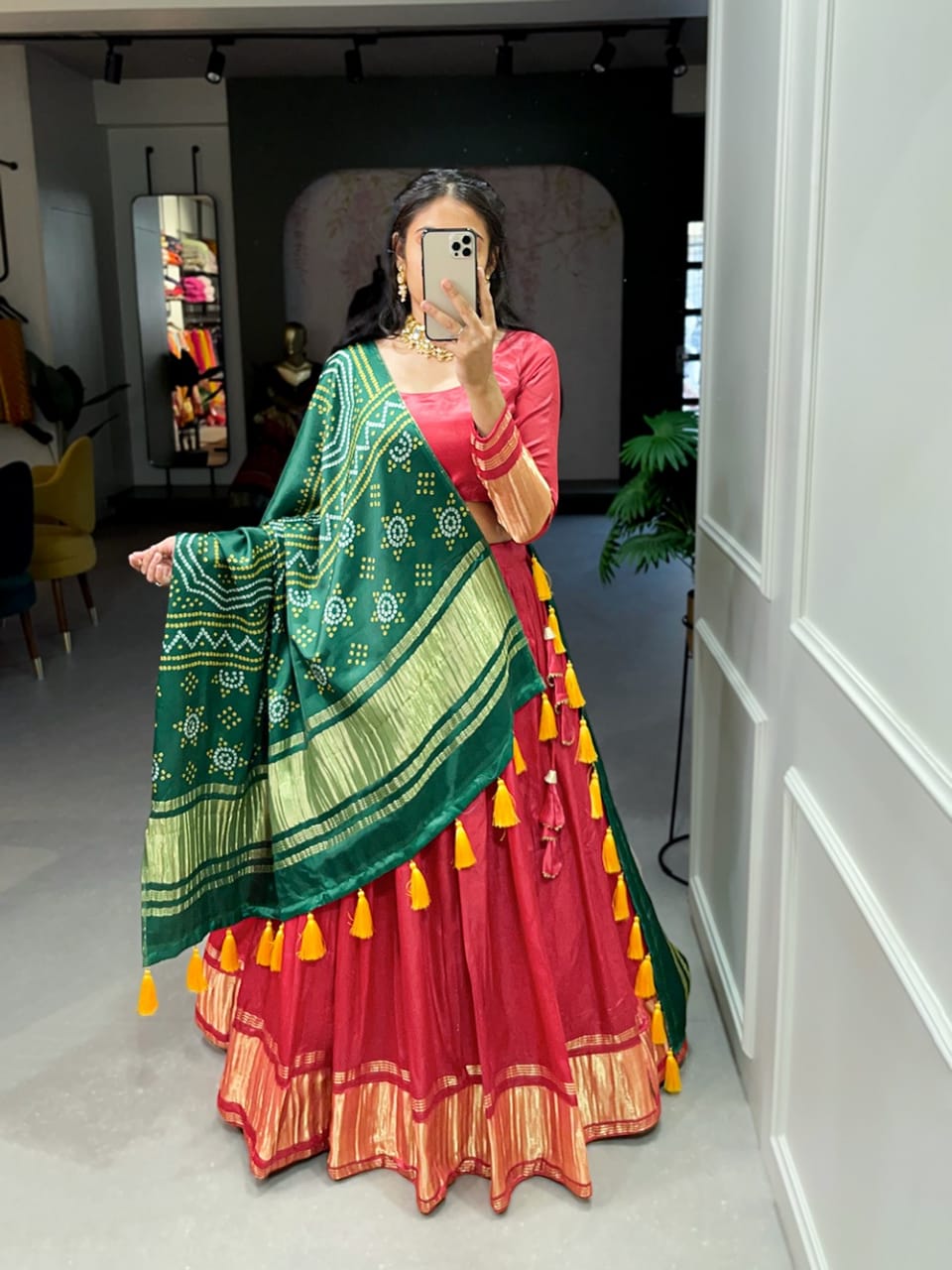 Chasing The Moon-With 8 Shades (Lehenga)